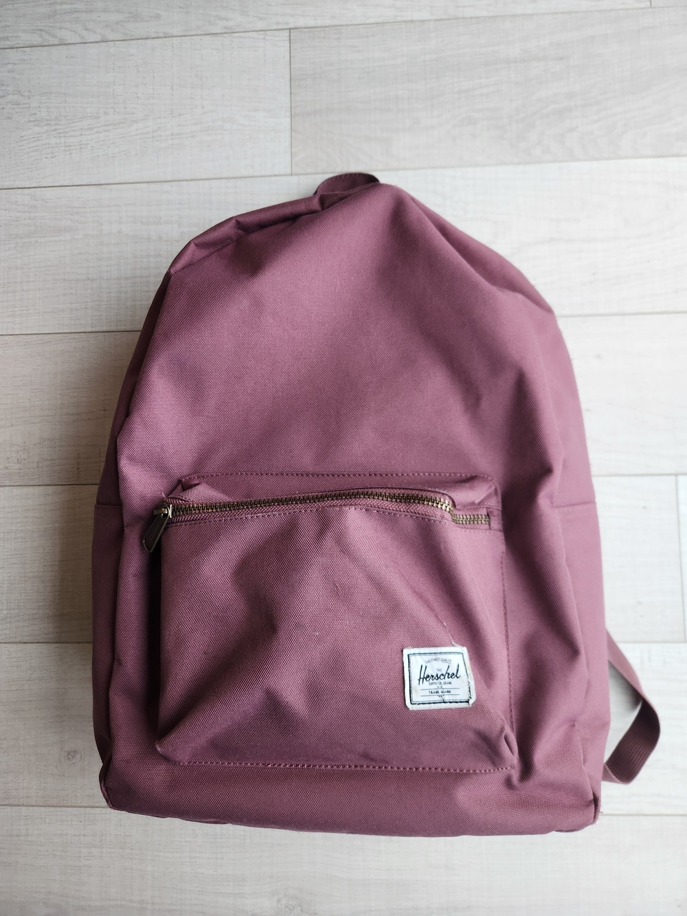 Herschel Classic Backpack in Light Burgundy